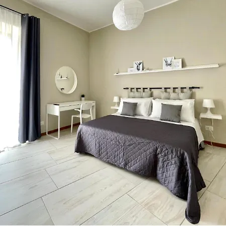 Grey * Caiazzo